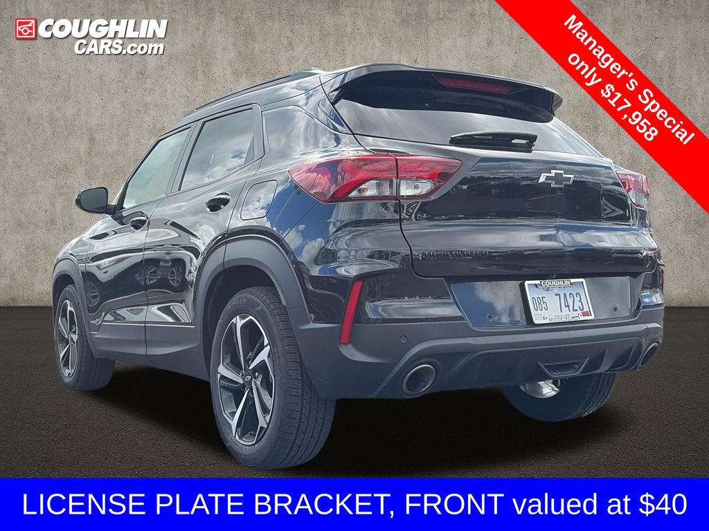 Used 2022 Chevrolet TrailBlazer RS w/ Sun and Liftgate Package FWD image 6