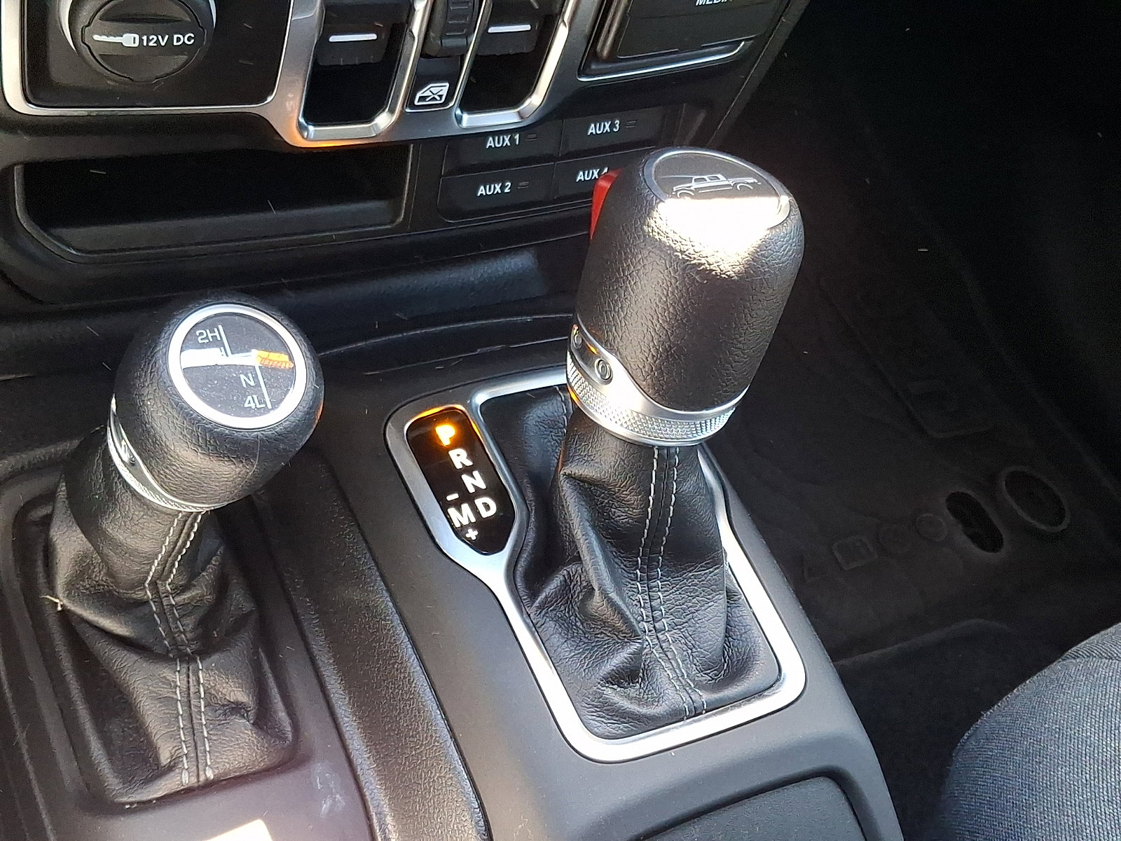 Certified 2024 Jeep Gladiator Sport image 14