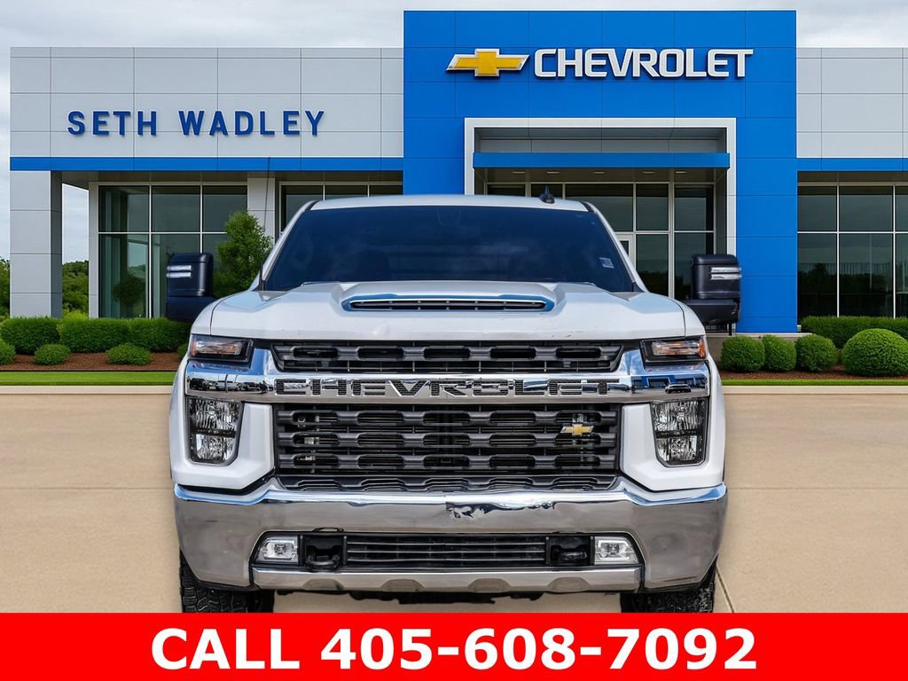 Used 2022 Chevrolet Silverado 2500 LT w/ Convenience Package image 2