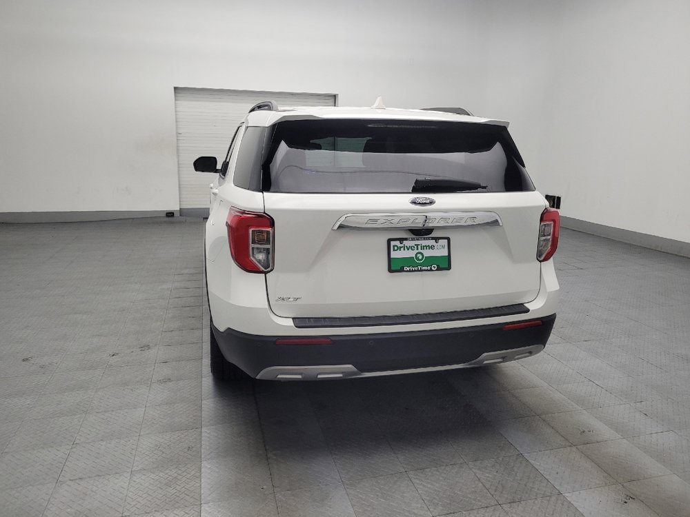 Used 2020 Ford Explorer XLT w/ Equipment Group 202A image 6