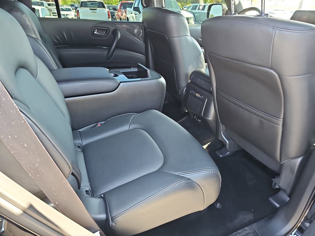 Used 2024 Nissan Armada SL w/ Midnight Edition Package image 14