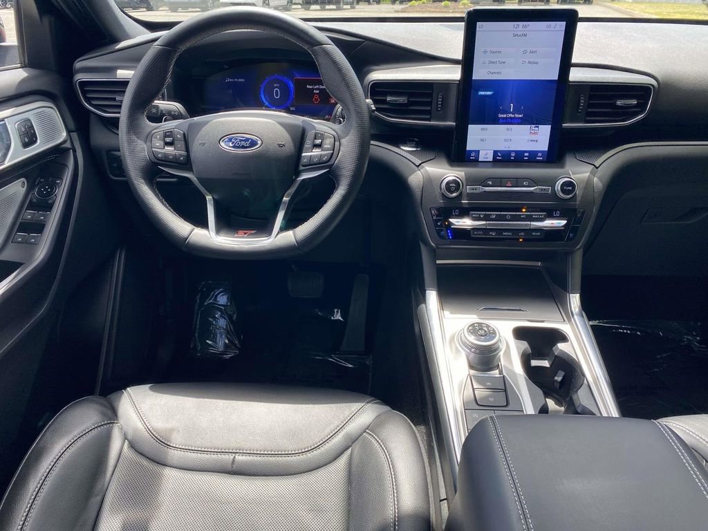 Used 2020 Ford Explorer ST w/ ST Street Pack image 9