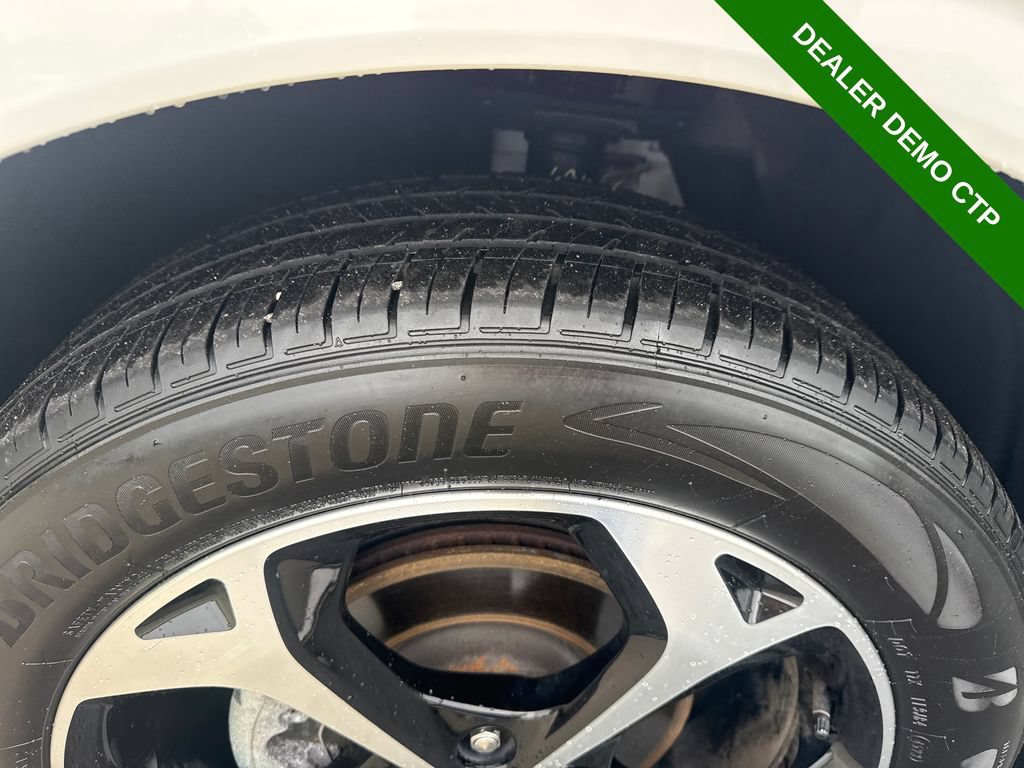 Used 2024 Ford Escape ST-Line Select w/ Tech Pack #2 AWD/4WD image 19