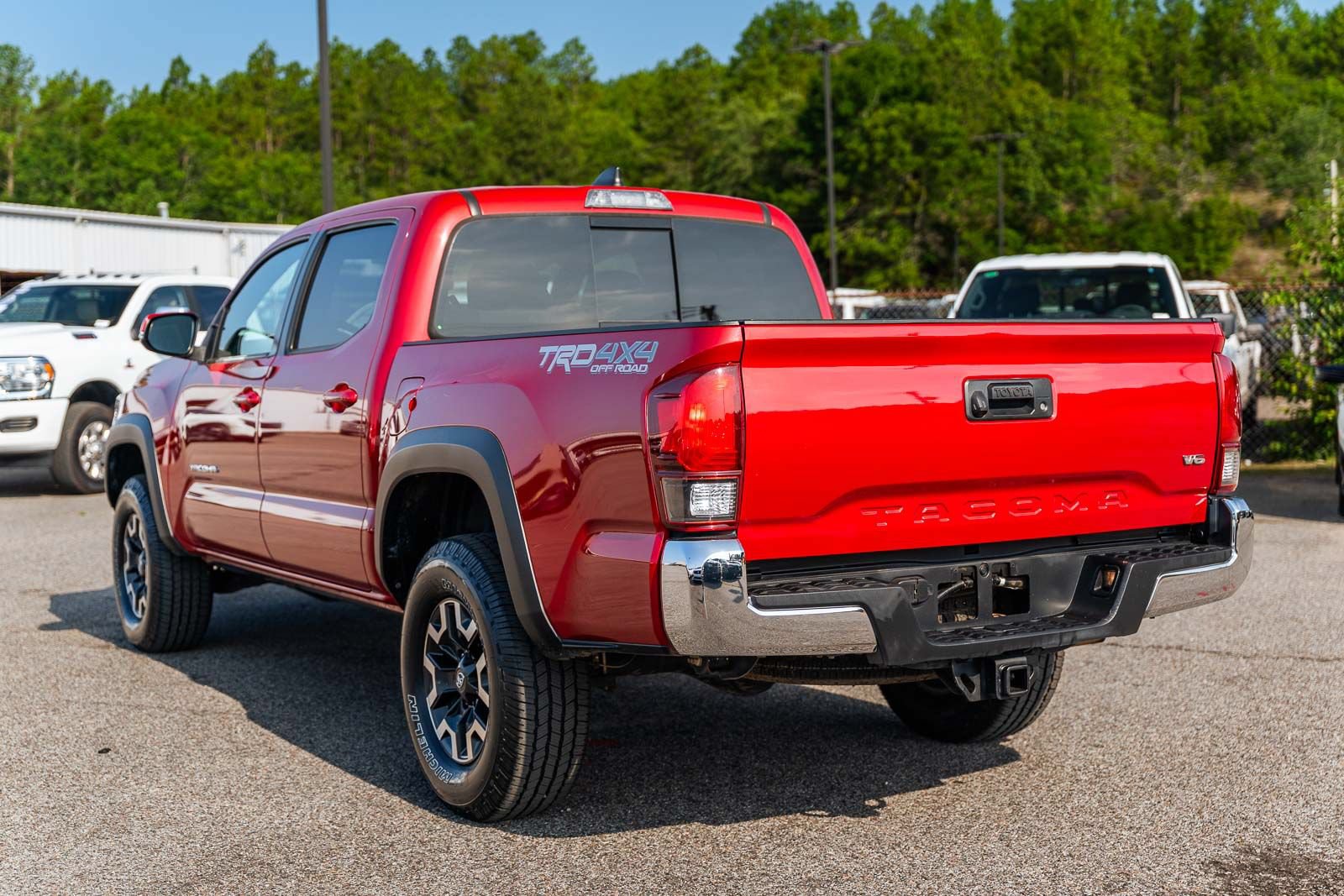 Used 2021 Toyota Tacoma TRD Off-Road AWD/4WD image 5