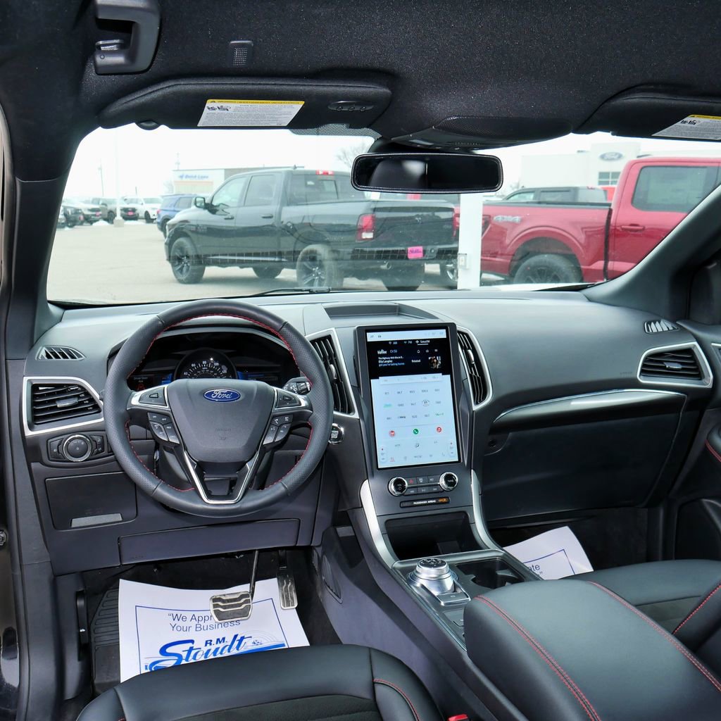 Used 2024 Ford Edge ST-Line AWD/4WD image 2