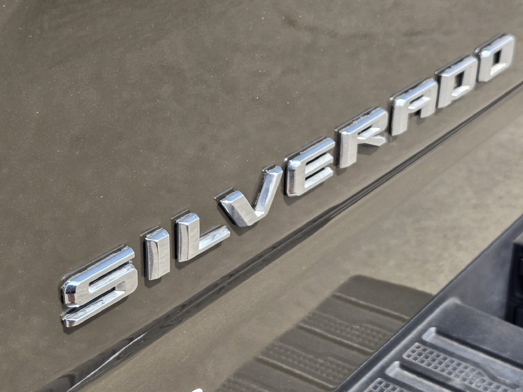Used 2023 Chevrolet Silverado 1500 LT w/ Safety Package RWD image 10