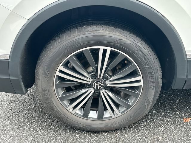 Certified 2024 Volkswagen Tiguan Wolfsburg Edition image 18