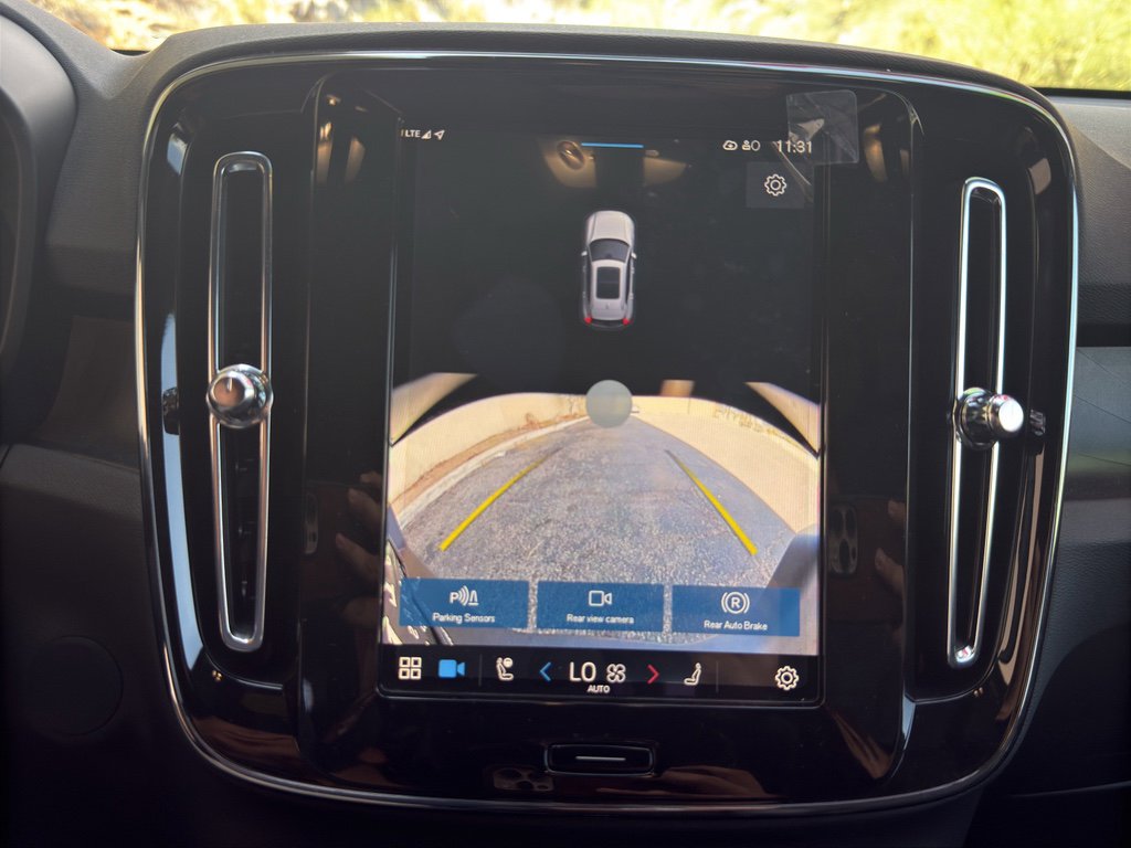 New 2025 Volvo EX40 Core w/ Climate Package AWD/4WD image 15