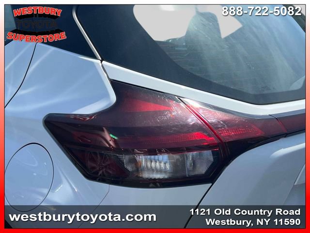 Used 2025 Nissan Kicks Play S FWD image 9