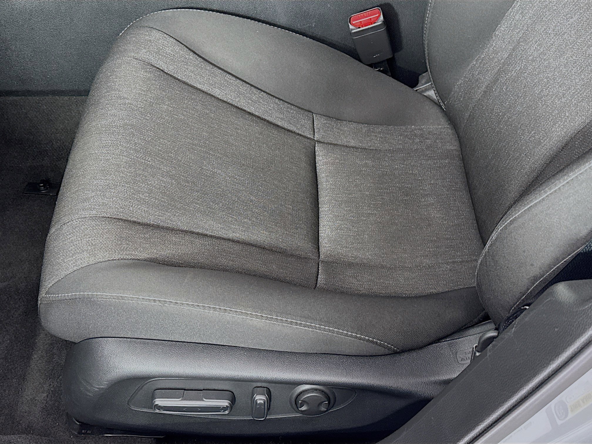 Certified 2023 Honda Accord EX image 18