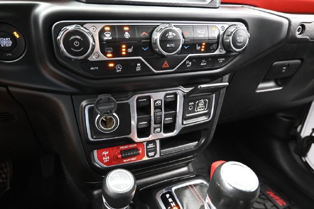 Certified 2020 Jeep Gladiator Rubicon AWD/4WD image 45