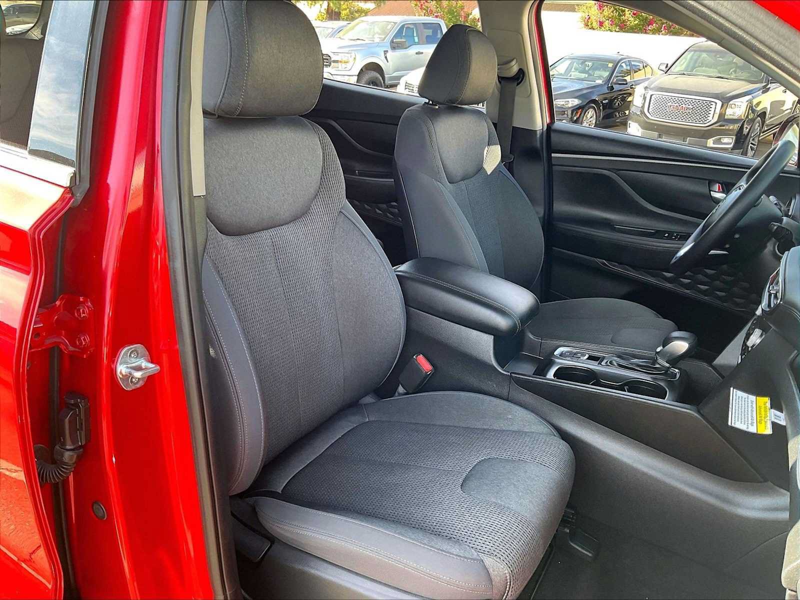 Used 2020 Hyundai Santa Fe SEL FWD image 12