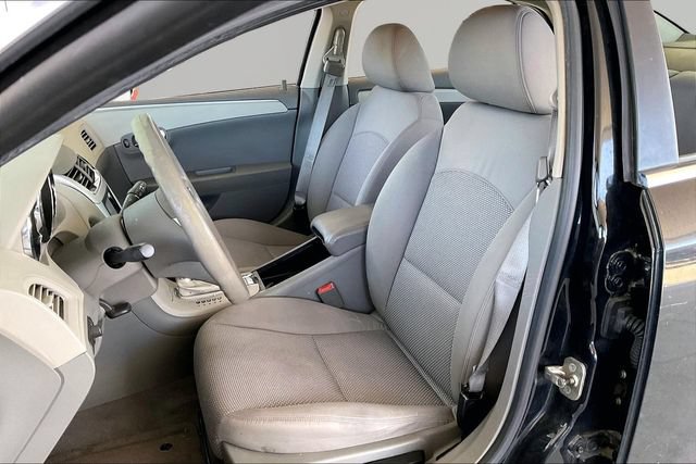 Used 2011 Chevrolet Malibu LS FWD image 14
