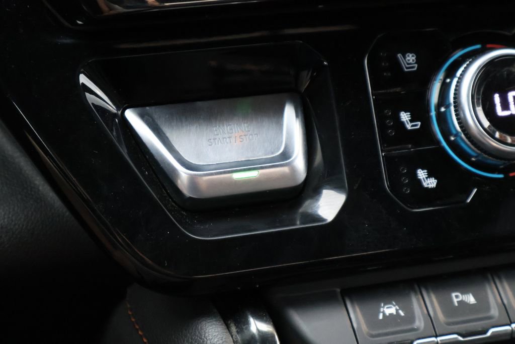 Used 2023 GMC Sierra 1500 AT4 w/ AT4 Premium Package image 25