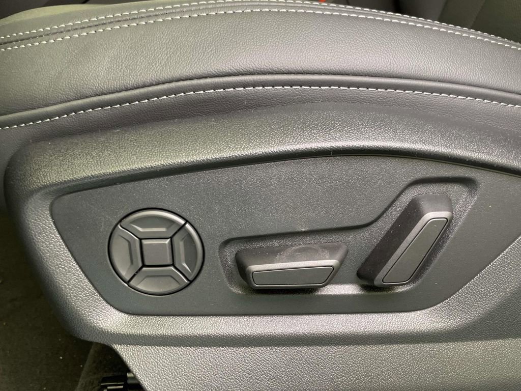 New 2026 Audi Q8 Premium Plus image 17