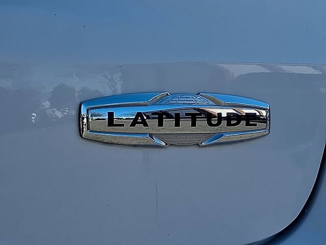 Used 2024 Jeep Compass Latitude image 31