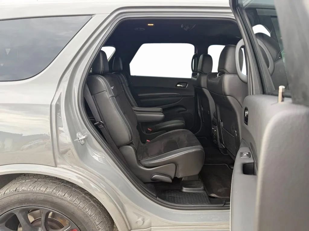 Used 2022 Dodge Durango SRT w/ Technology Group AWD/4WD image 31