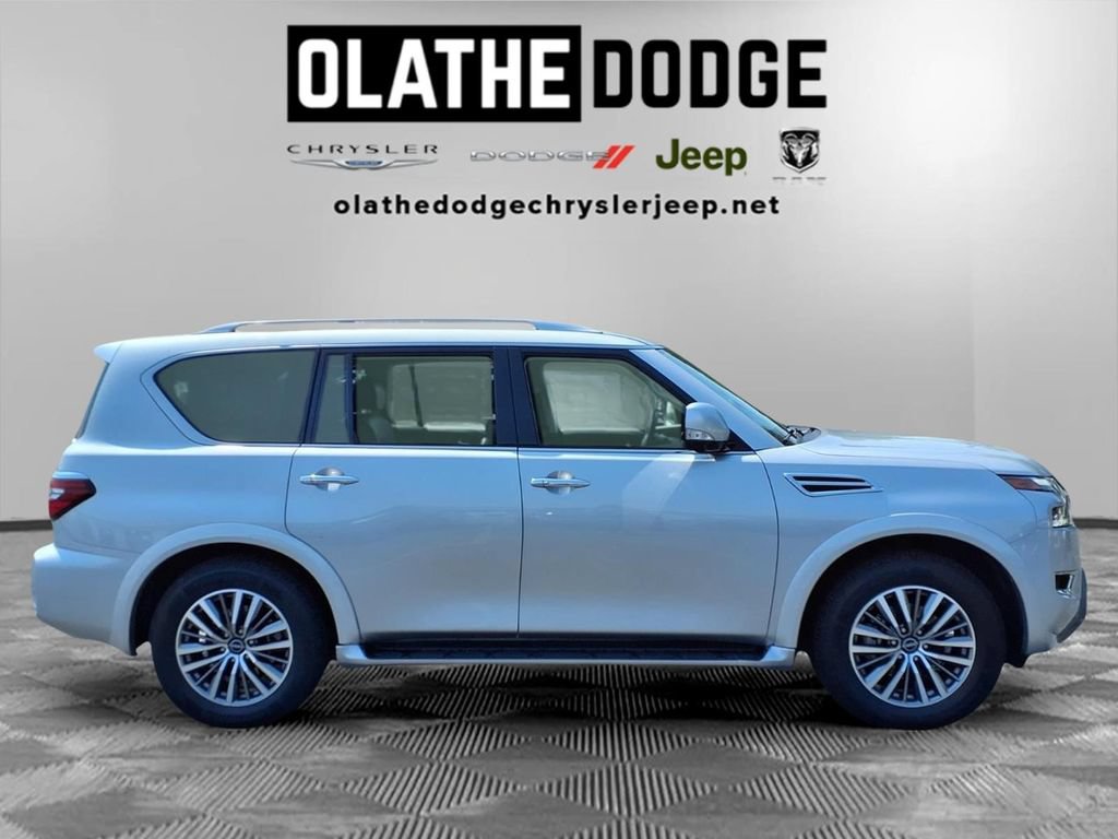 Used 2024 Nissan Armada SL w/ Captain's Chairs Package AWD/4WD image 31