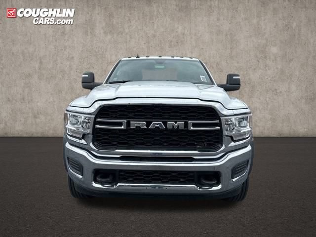 New 2024 RAM 5500 Tradesman w/ Chrome Appearance Group AWD/4WD image 2