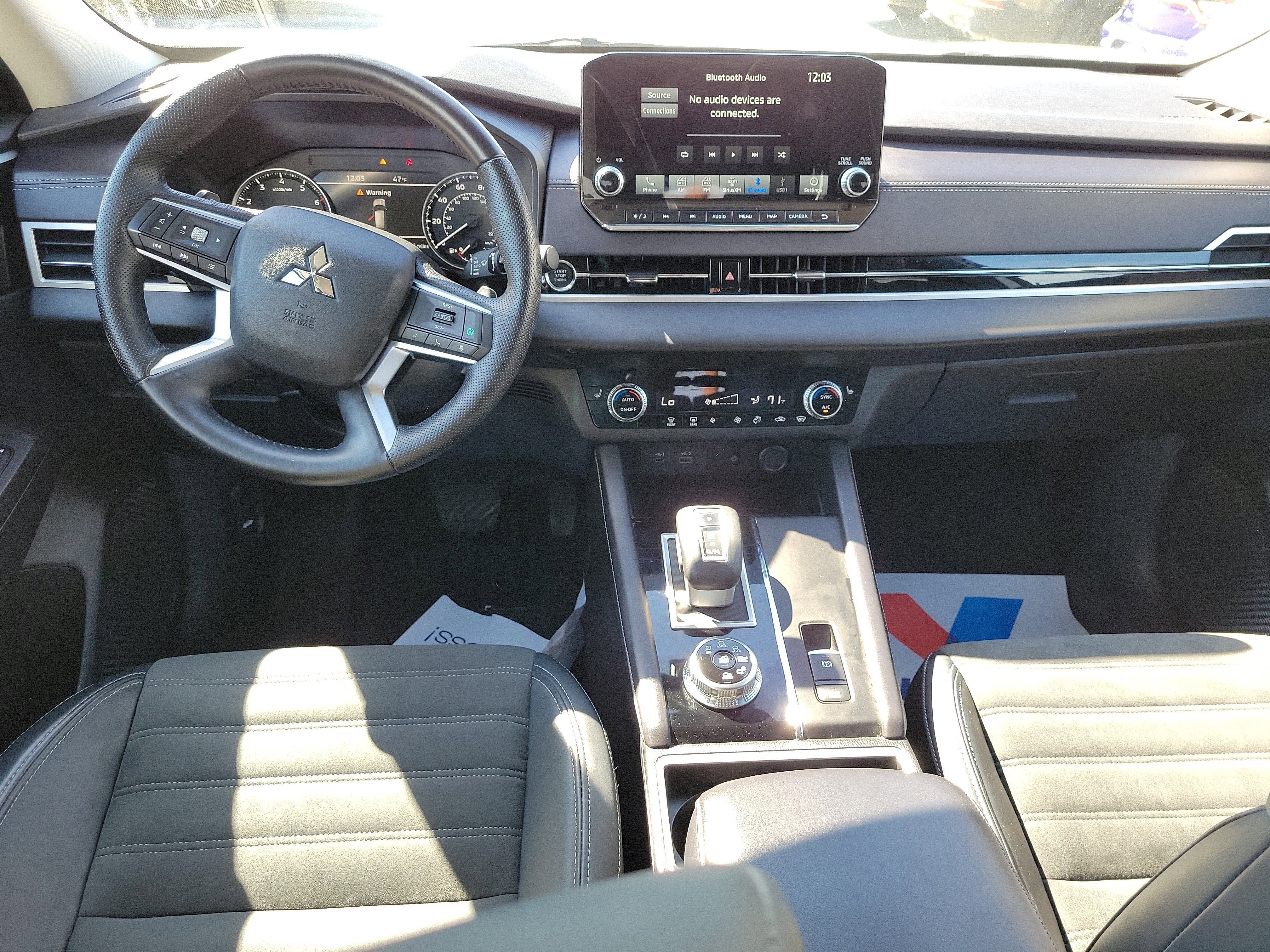 Used 2024 Mitsubishi Outlander SE Black Edition image 16