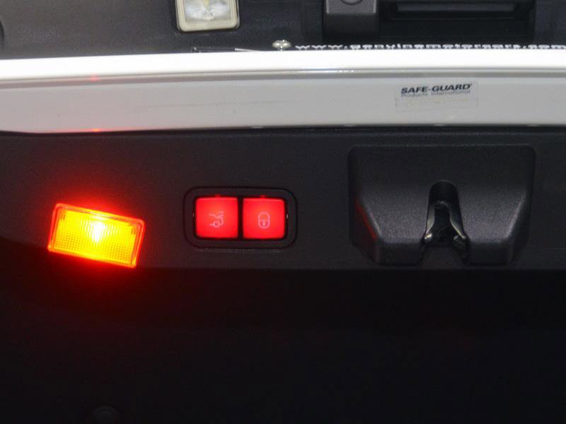 Used 2017 Mercedes-Benz SL 450 w/ Premium I Package image 30