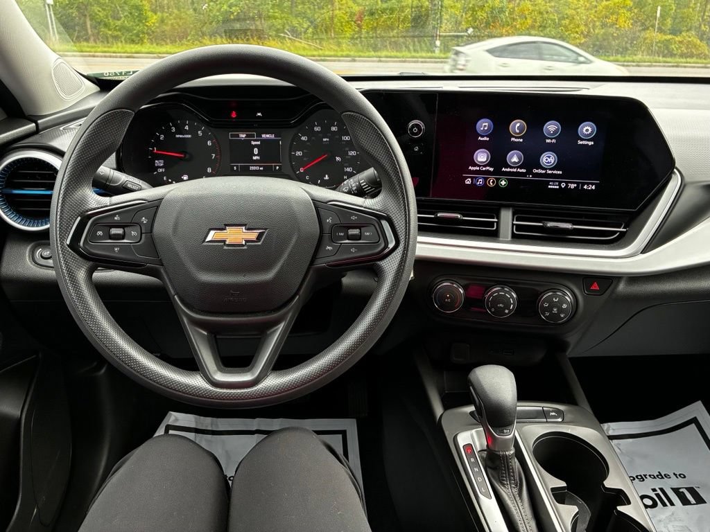 Used 2024 Chevrolet Trax LS w/ Driver Confidence Package FWD image 11