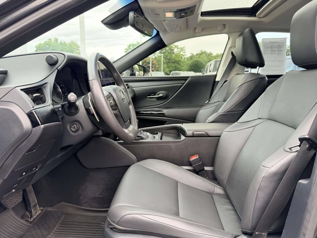 Used 2024 Lexus ES 350 w/ Premium Package FWD image 15