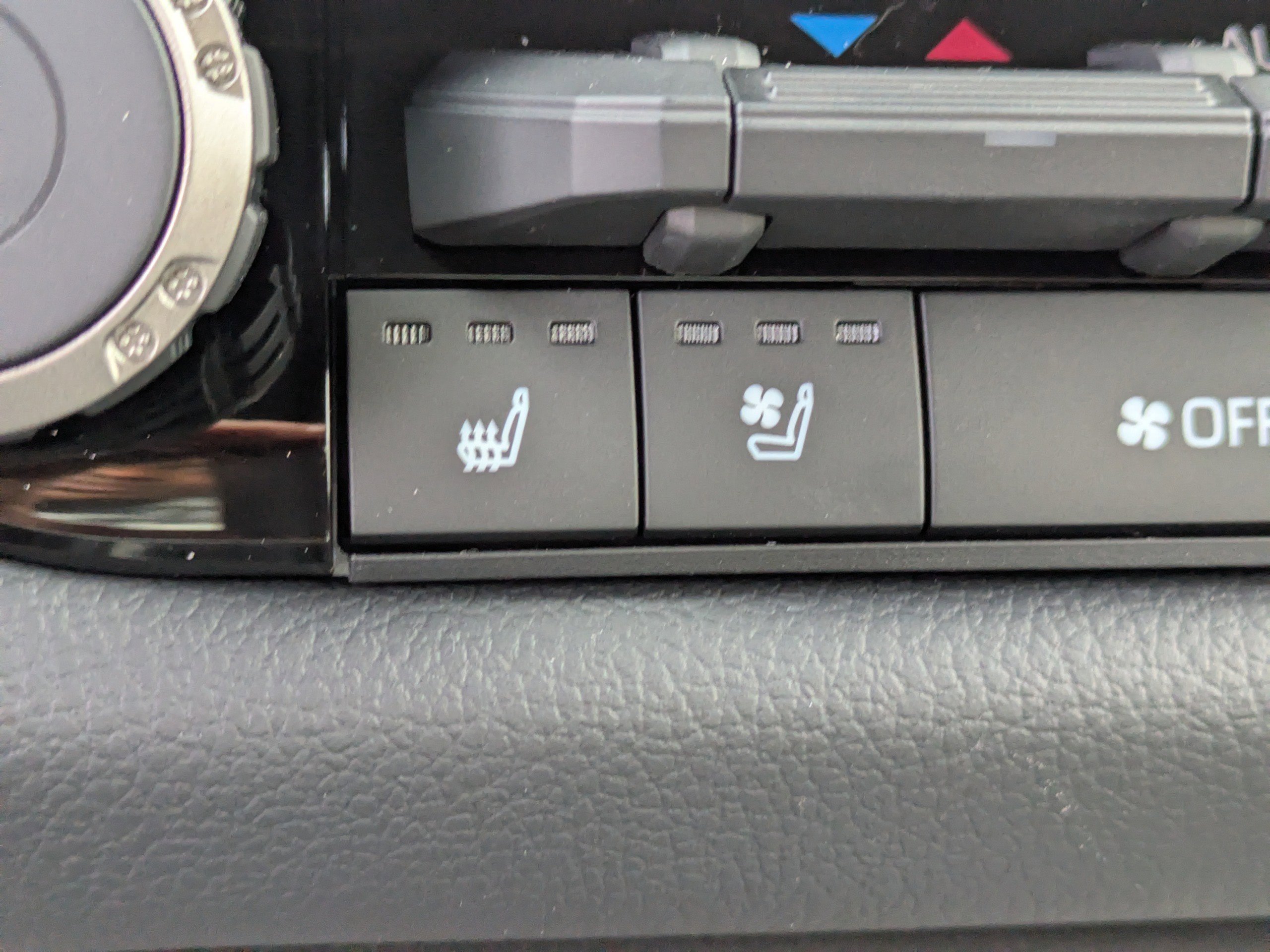New 2026 Toyota Tundra Limited AWD/4WD image 23