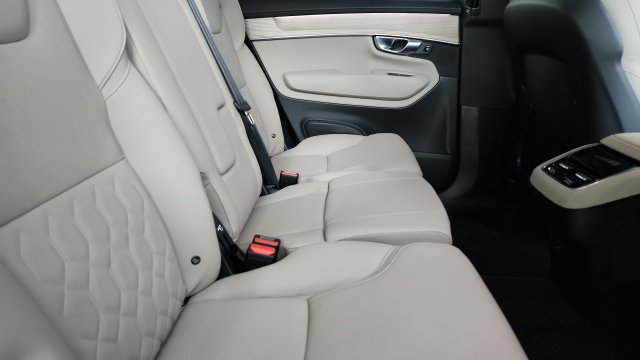 Certified 2026 Volvo XC90 B6 Plus w/ Protection Package AWD/4WD image 34