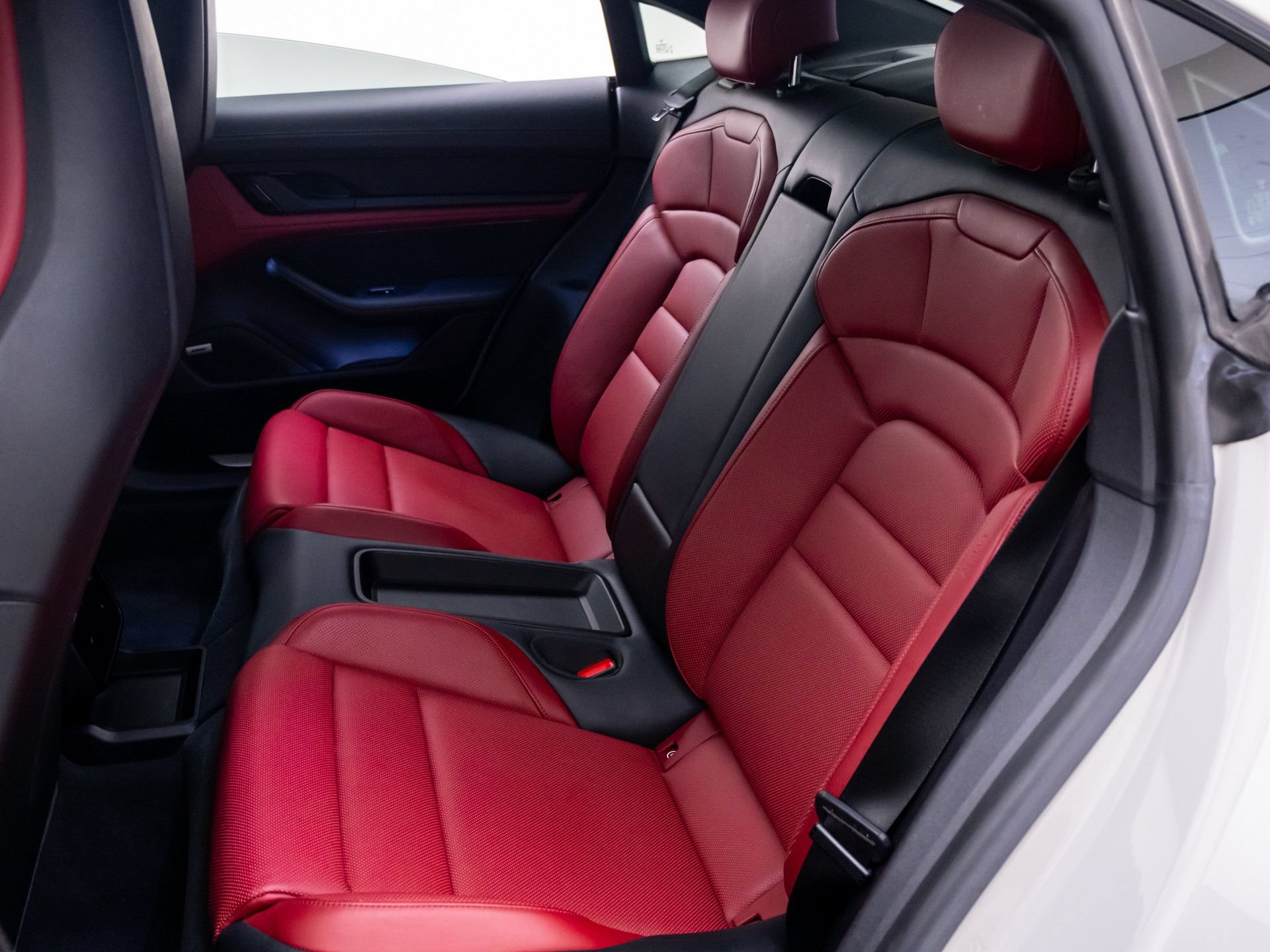 Certified 2021 Porsche Taycan 4S AWD/4WD image 19