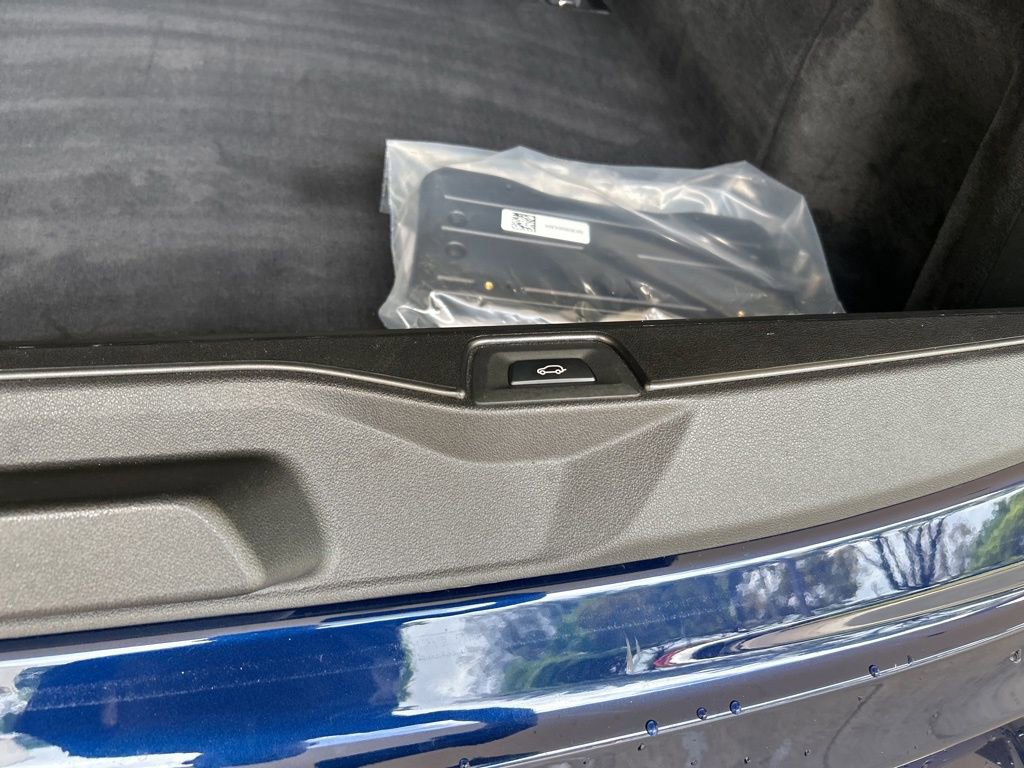 Used 2024 BMW X5 xDrive40i w/ M Sport Package image 40