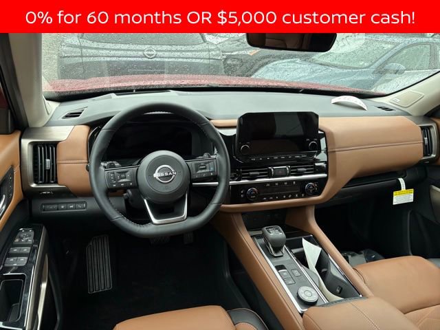 New 2025 Nissan Pathfinder Platinum image 6