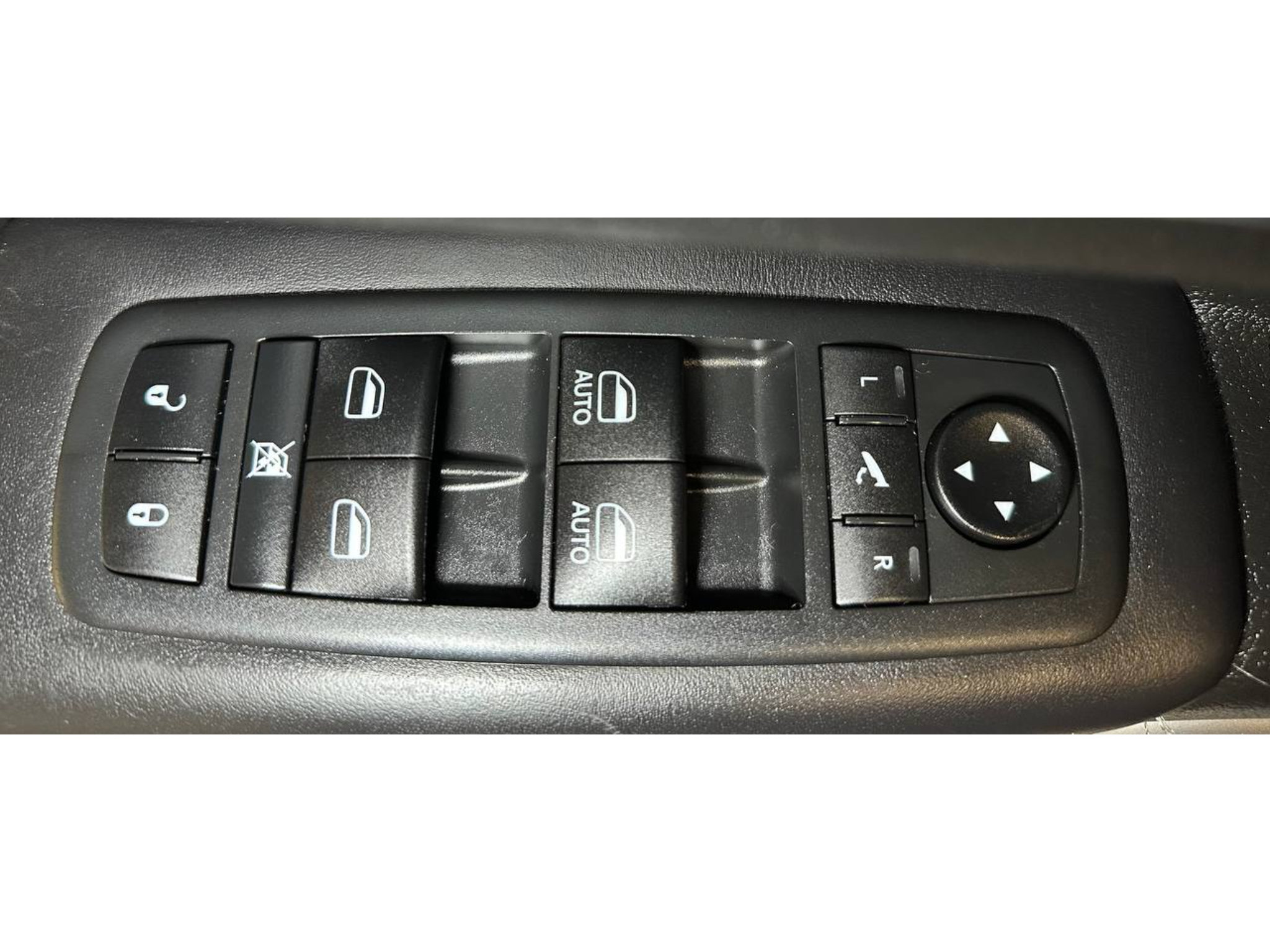 Used 2020 Jeep Grand Cherokee Summit w/ Platinum Series Group AWD/4WD image 33