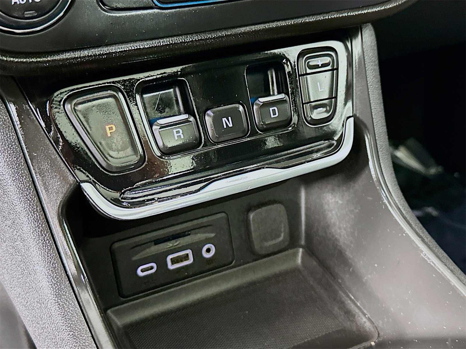 Used 2019 GMC Terrain SLT w/ Preferred Package image 17