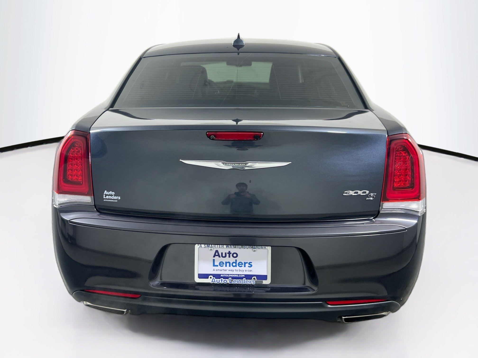 Used 2019 Chrysler 300 S image 6