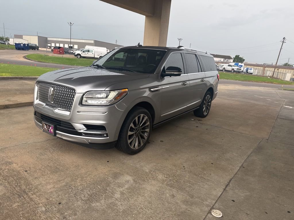 Used 2020 Lincoln Navigator L Reserve w/ Luxury Package AWD/4WD image 5