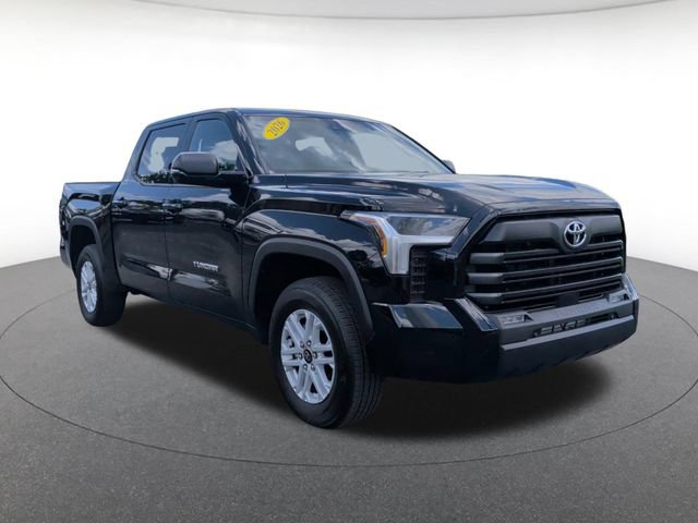 Used 2026 Toyota Tundra SR5 w/ SR5 Premium Package AWD/4WD image 7