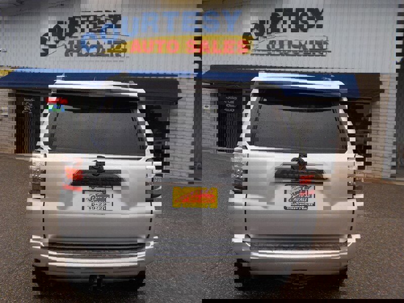 Used 2020 Toyota 4Runner TRD Off-Road Premium image 10