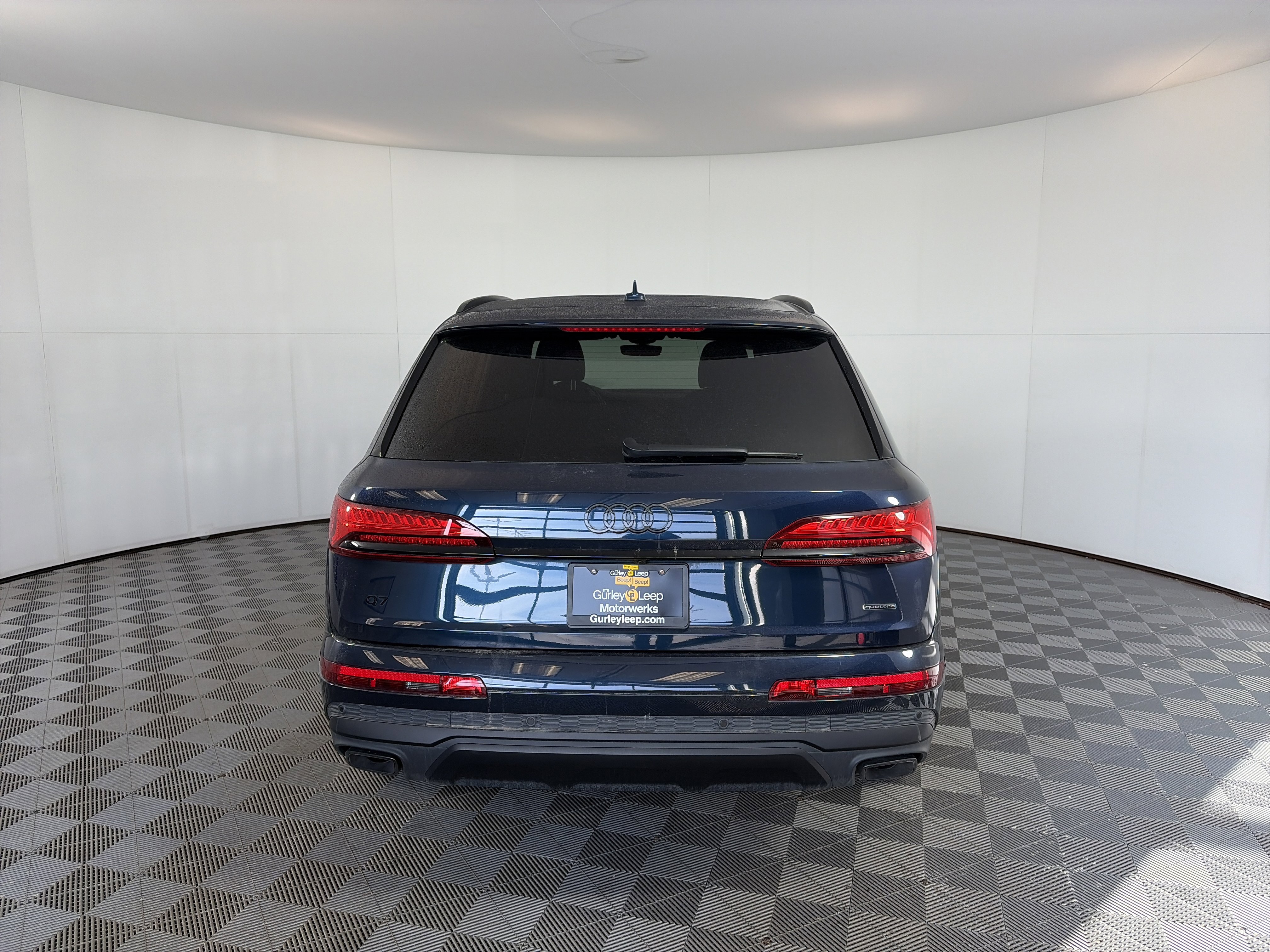 Used 2025 Audi Q7 2.0T Premium w/ Convenience Plus Package image 9