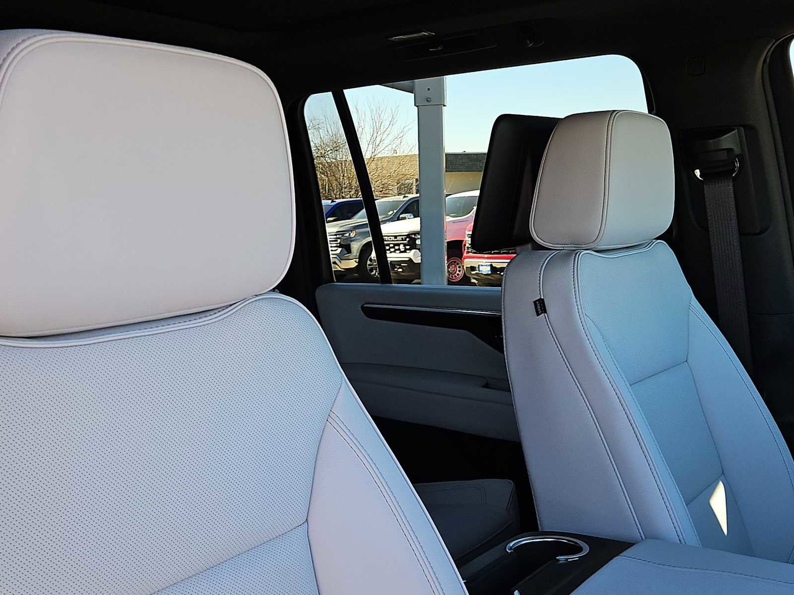 New 2026 Chevrolet Suburban Premier AWD/4WD image 18