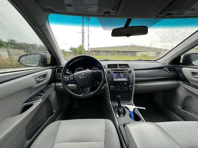 Used 2015 Toyota Camry LE FWD image 8