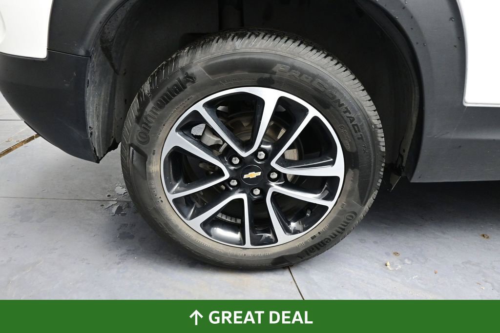 Used 2025 Chevrolet TrailBlazer LT AWD/4WD image 18