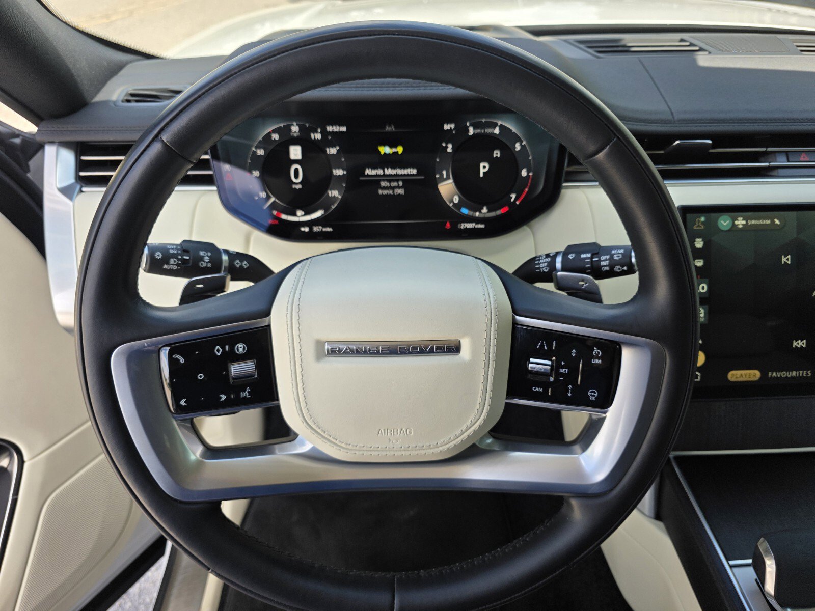 Certified 2024 Land Rover Range Rover SE image 18