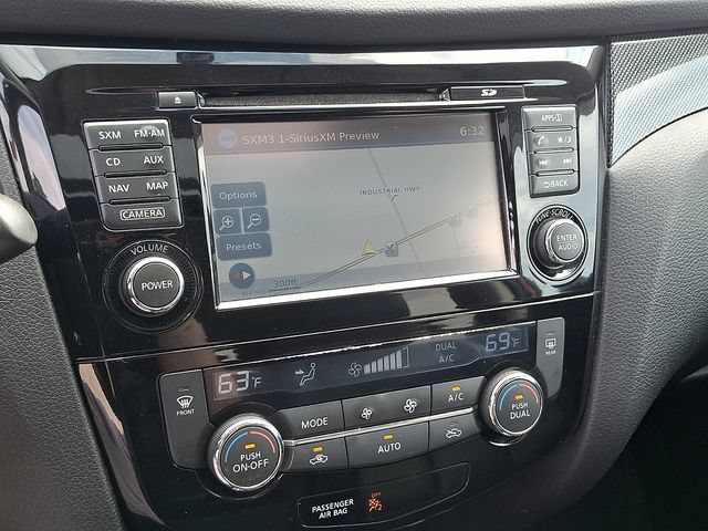 Used 2015 Nissan Rogue SL w/ SL Premium Package AWD/4WD image 23