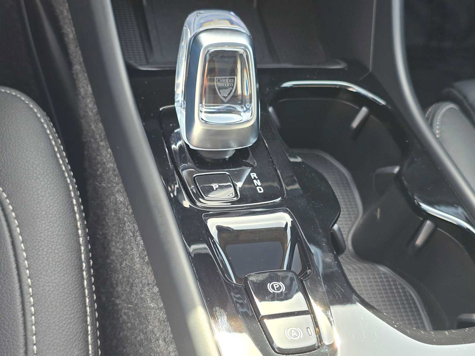 Used 2026 Volvo XC40 B5 Plus w/ Protection Package Premier AWD/4WD image 28