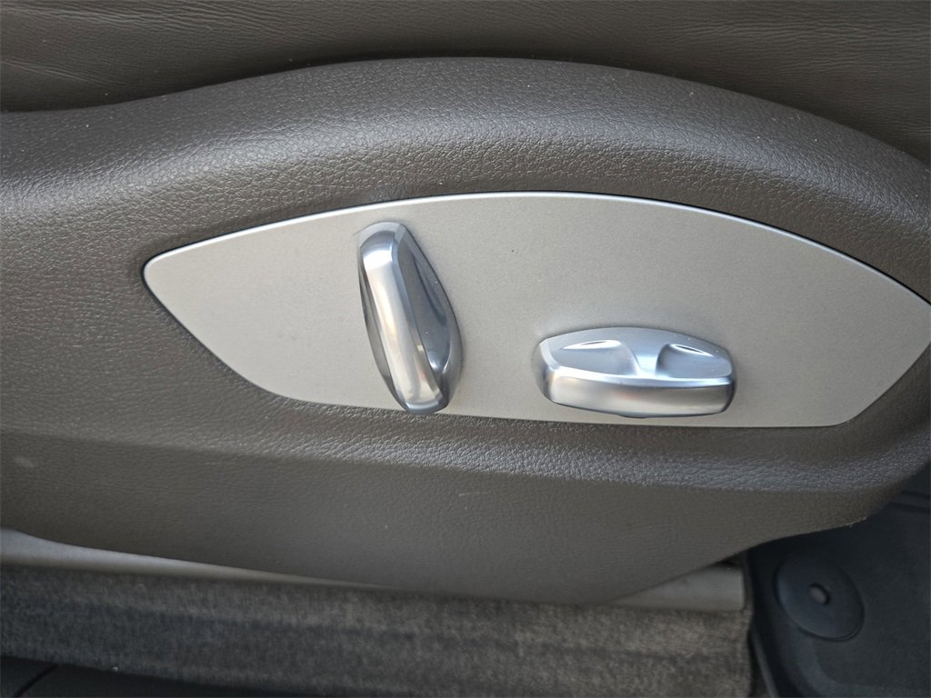 Used 2018 Porsche Macan S image 28