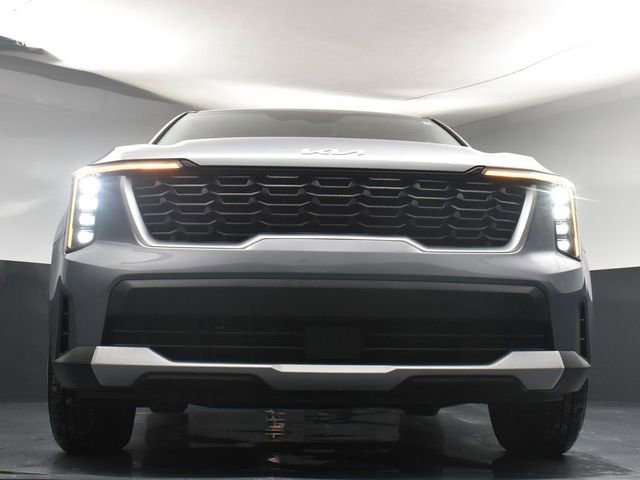 Certified 2025 Kia Sorento LX image 34