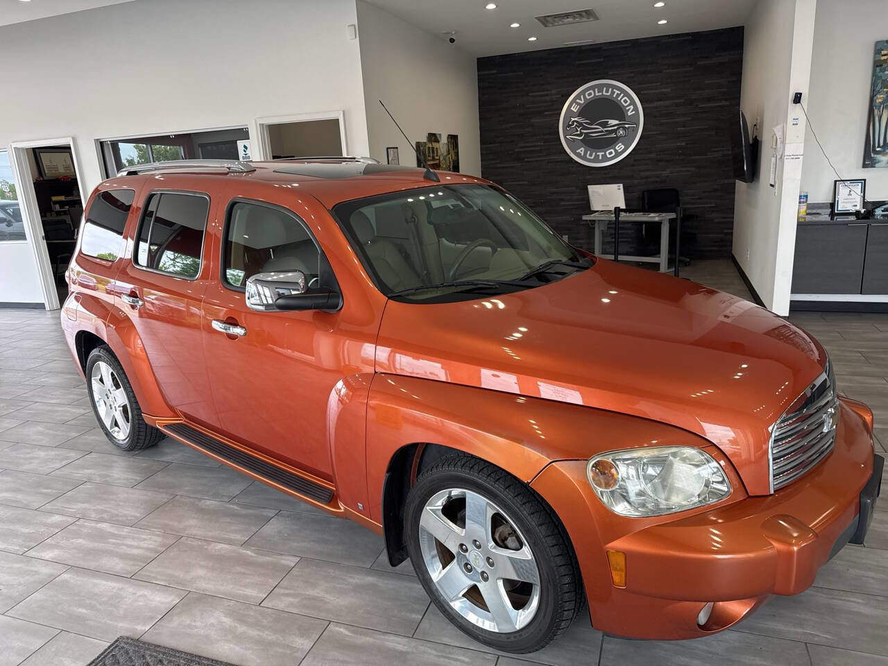 Used 2006 Chevrolet HHR LT w/ Preferred Equipment Group FWD image 4