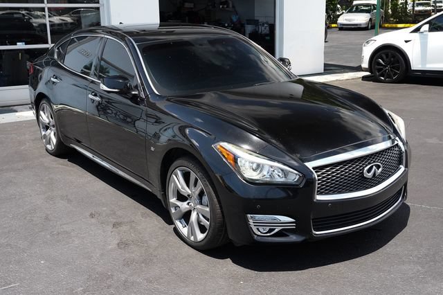 Used 2018 INFINITI Q70 L 3.7 AWD/4WD image 19