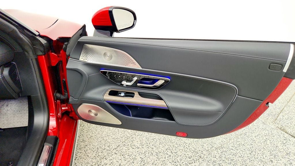 Used 2025 Mercedes-Benz SL 43 AMG image 24